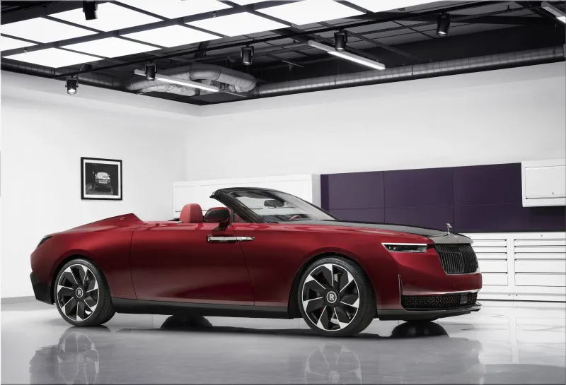 Rolls-Royce La Rose Noire Droptail