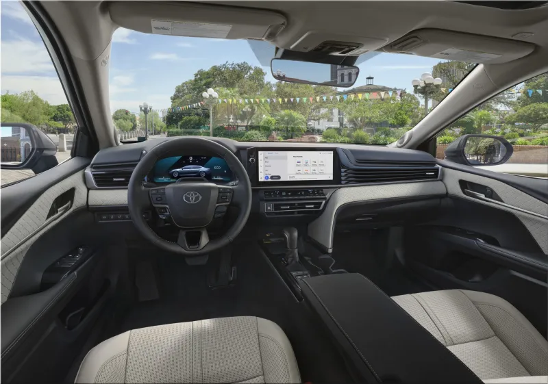 2025 Toyota Camry Hybrid