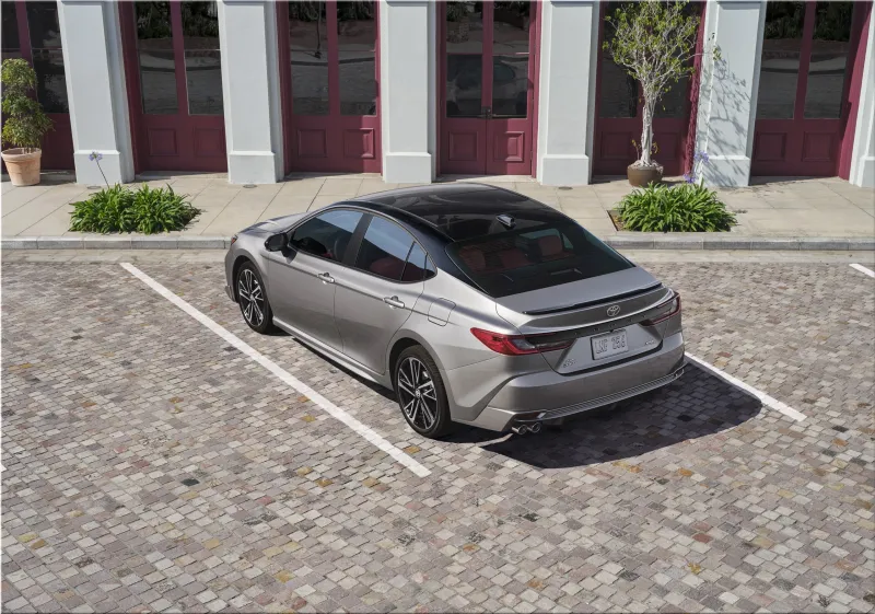 2025 Toyota Camry Hybrid