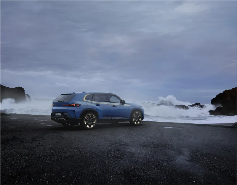 BMW i7