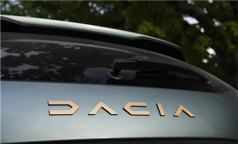 2025 Dacia Duster