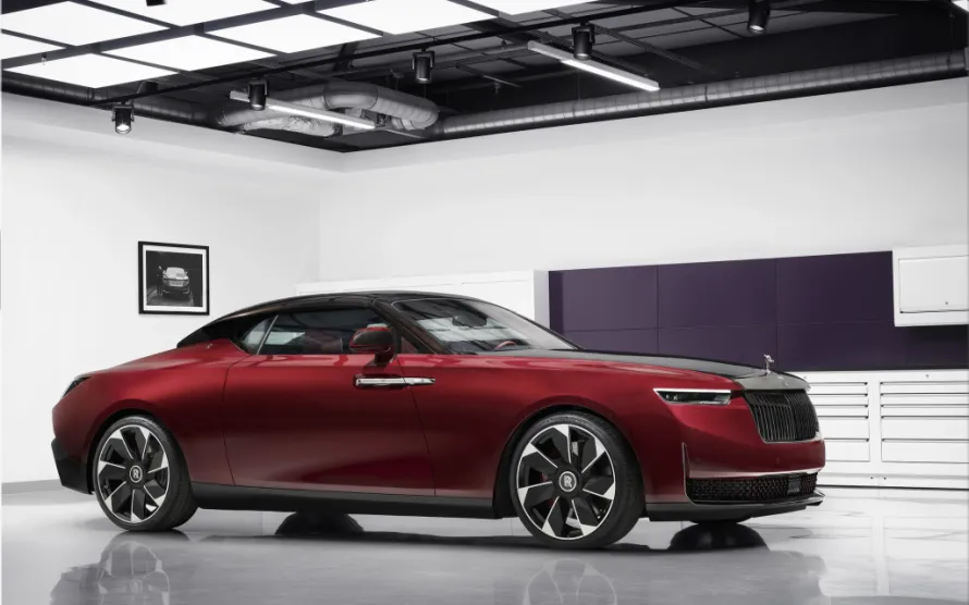 Rolls-Royce La Rose Noire Droptail
