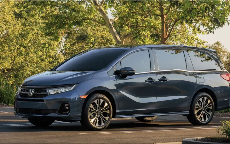 2025 Honda Odyssey minivan