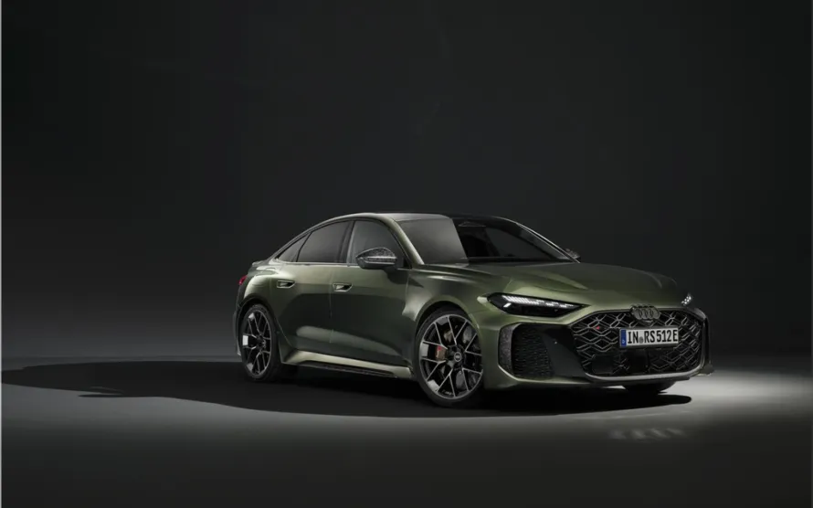 Audi RS 5 Sedan