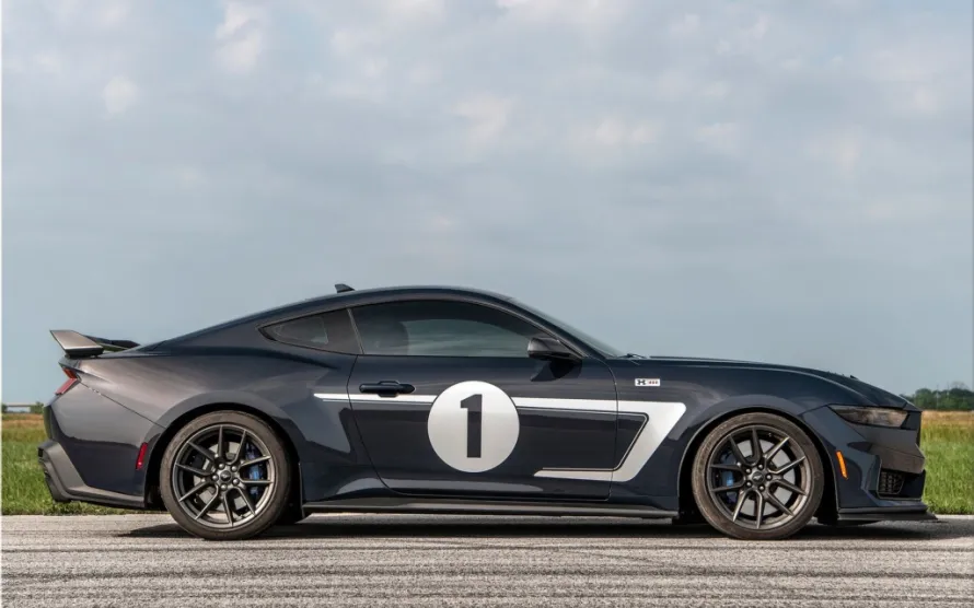 Hennessey H850 Mustang Dark Horse