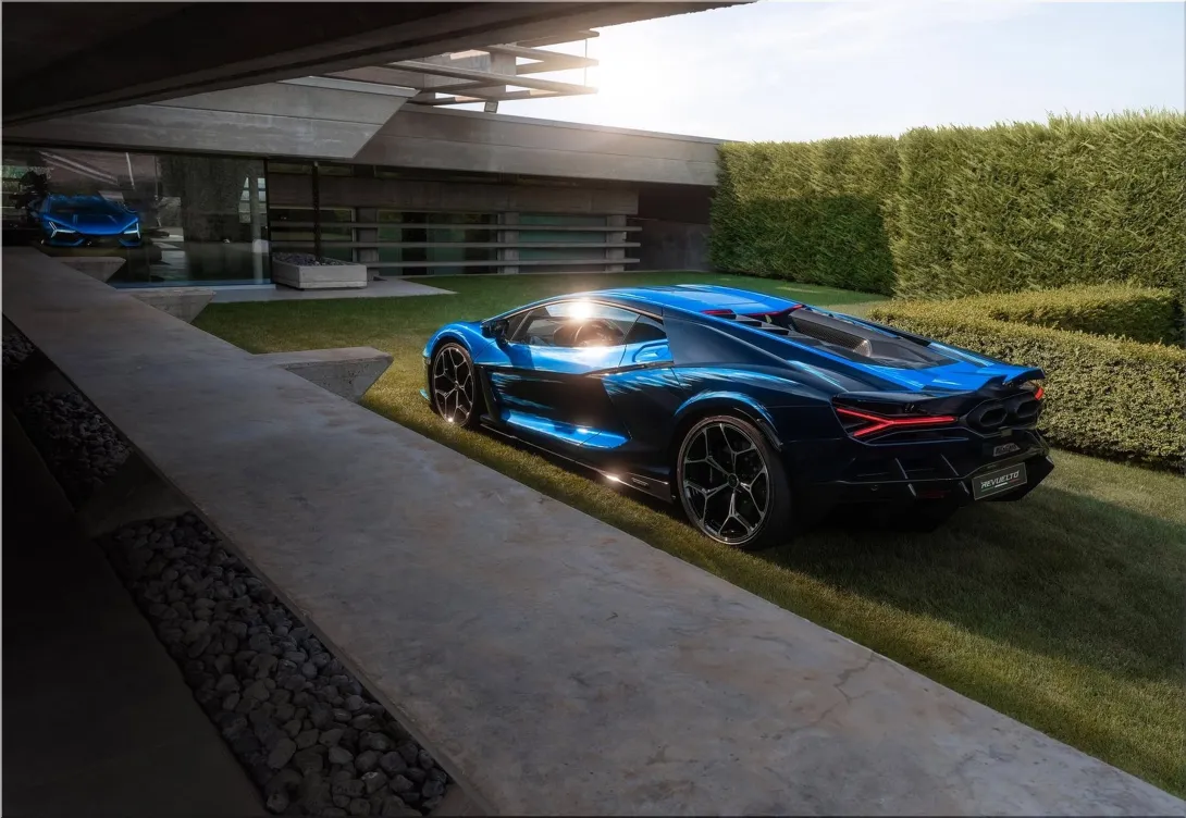 Unveiling the Lamborghini Revuelto Opera Unica: A Sardinian Dream Realized